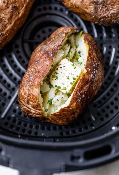 Air fryer jacket potatoes — photo 2